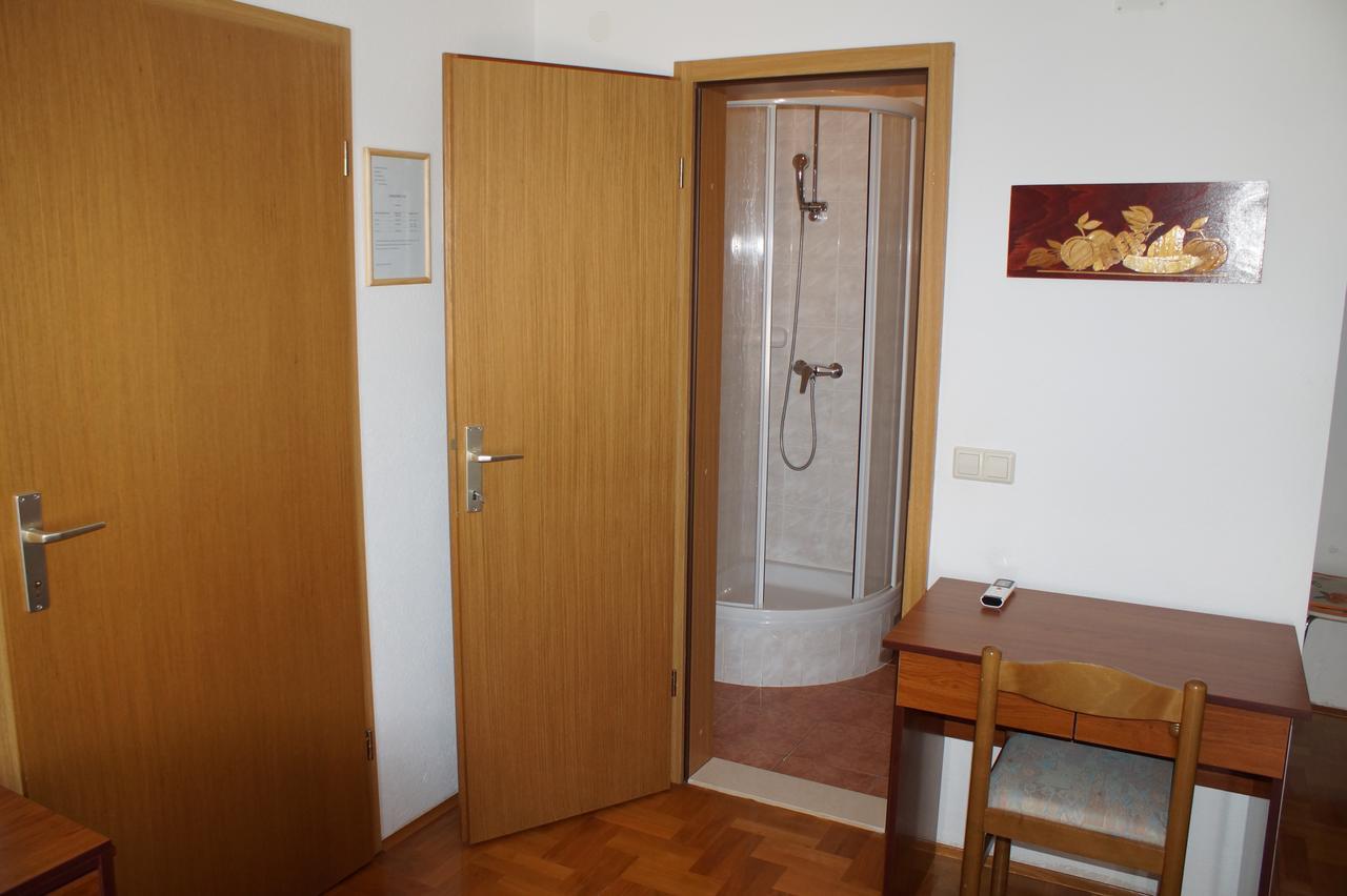 Apartment Brane *